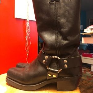 FRYE HARNESS BOOTS -size 6 Black